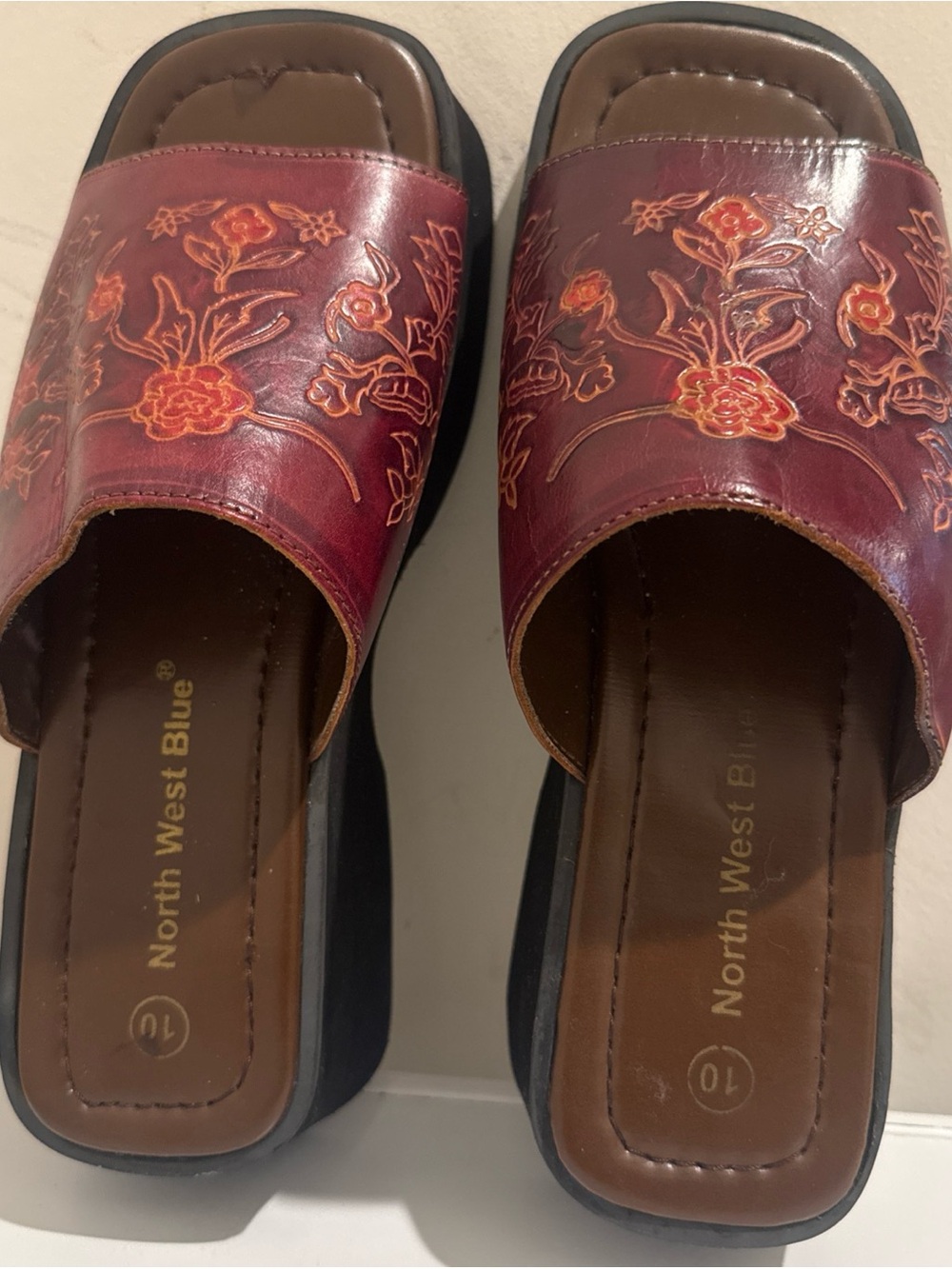 Northwest Blue Vintage PlatformBurgundy Multi Floral Leather Slide Mules Size 10